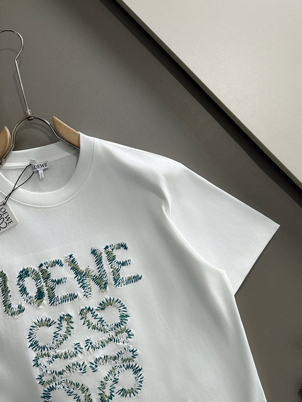 ブランドTシャツ側面デザイン